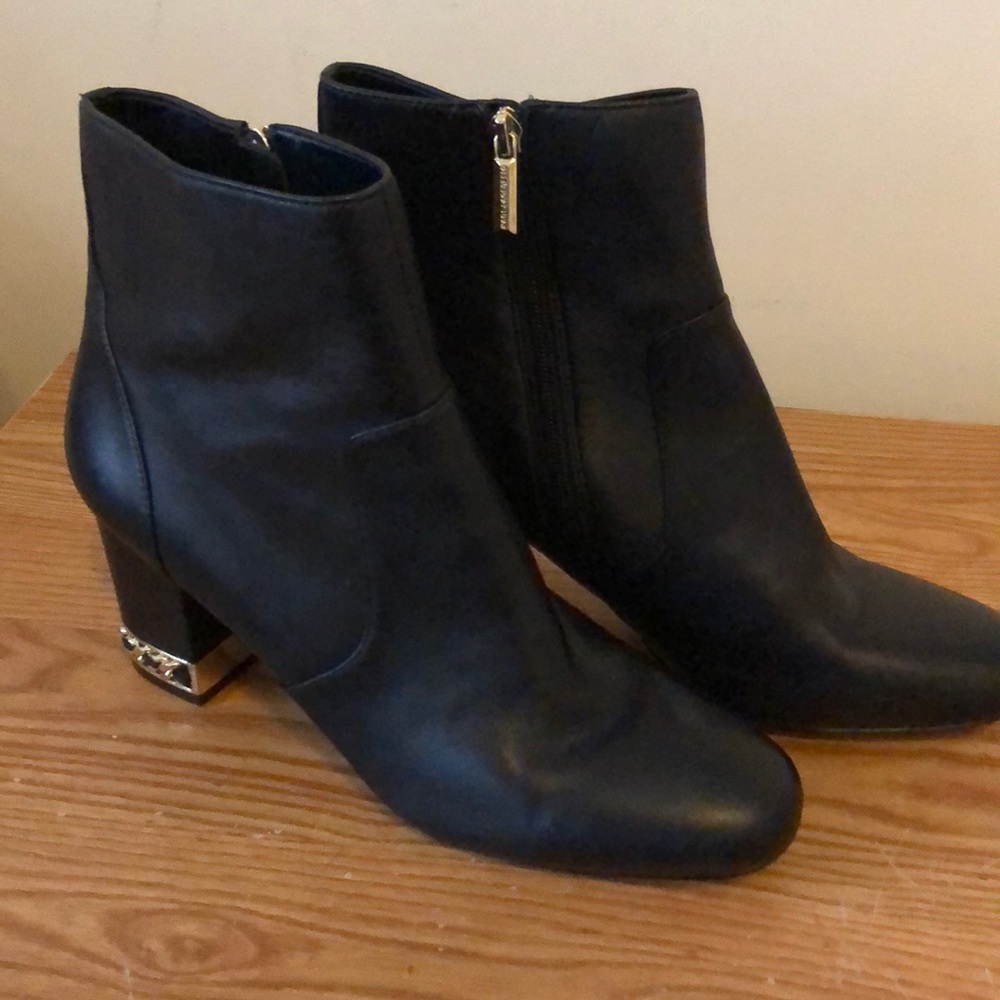Karl lagerfeld leather booties